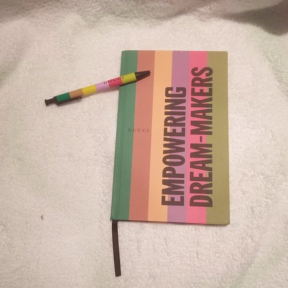 New (Came w/o Tags) Gucci Empowering Dream-Makers set - Picture 2 of 9